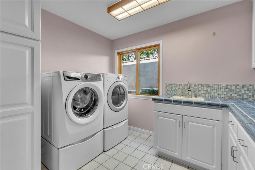 9824 Baden Avenue - Photo 19