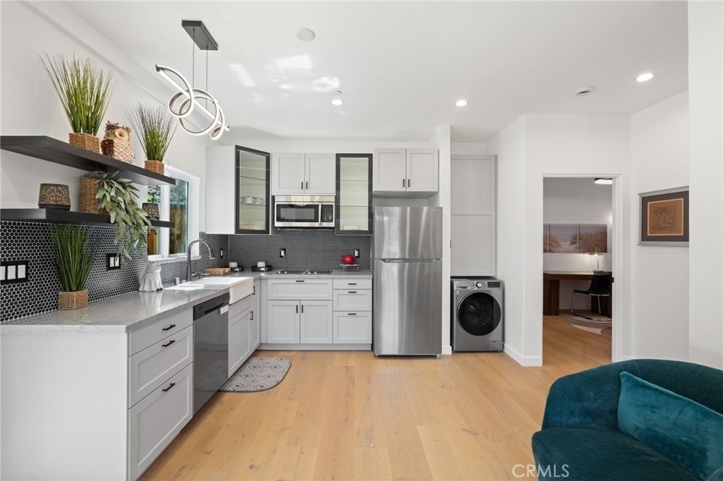 2258 Helios Drive - Photo 2
