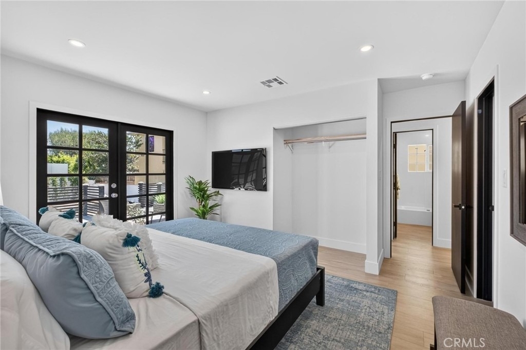1223 W 23rd - Photo 21