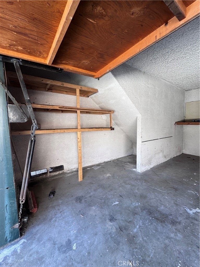 2615 Curtis Avenue - Photo 48