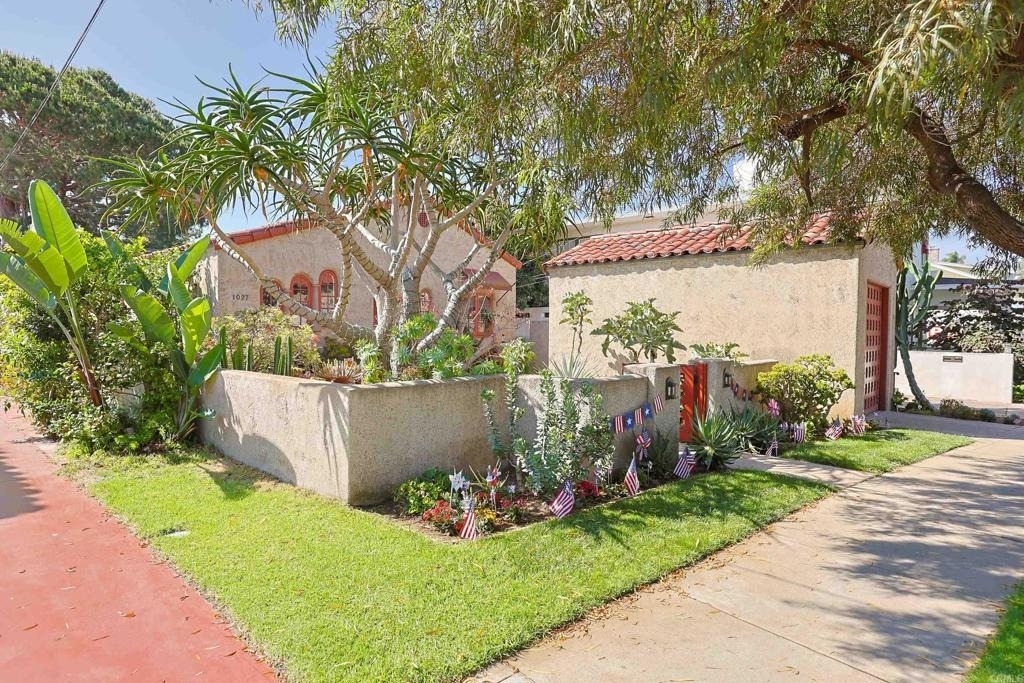 1027 Adella - Photo 63