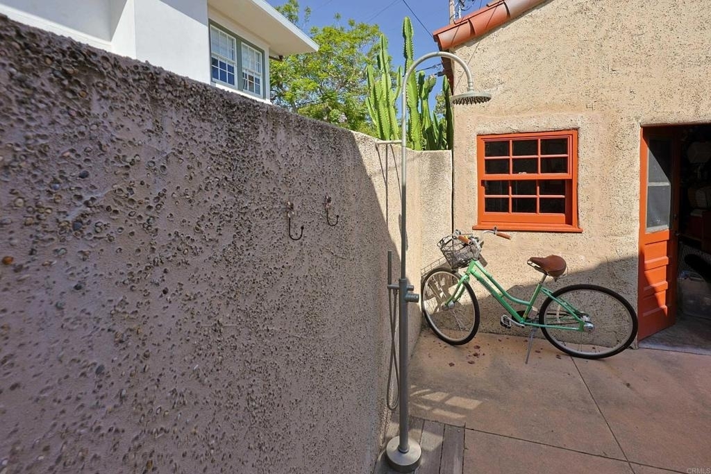 1027 Adella - Photo 47