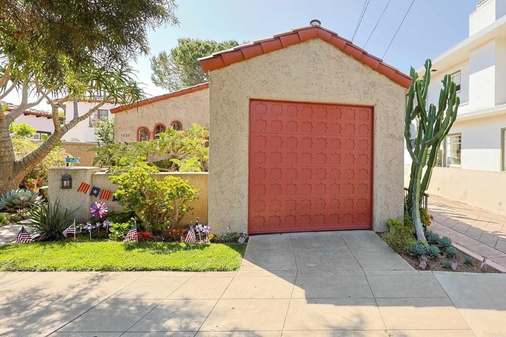 1027 Adella - Photo 61