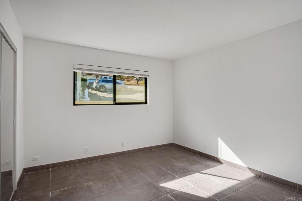 737 N Alda Drive - Photo 10