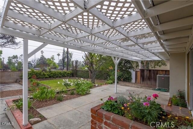 1678 Midwick Drive - Photo 18