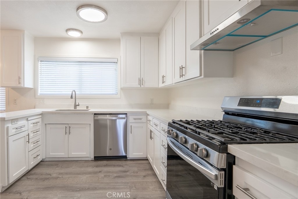 3518 W Orange Avenue - Photo 2