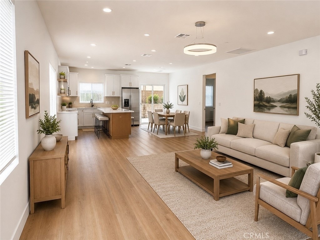 617 Acacia - Photo 2