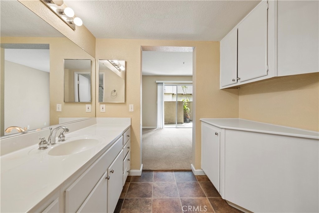 2800 Keller Drive - Photo 10