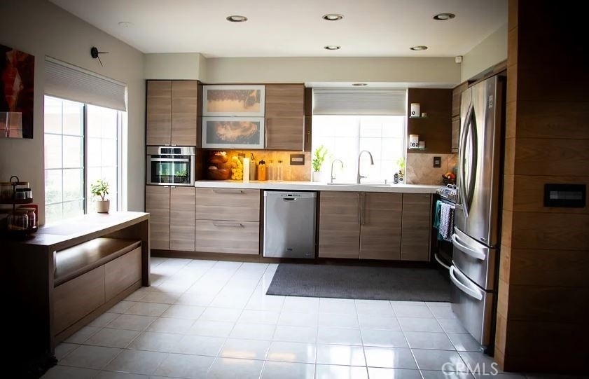 1648 Bluestone - Photo 4