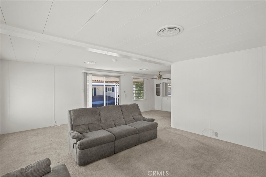 640 San Jose Drive - Photo 5