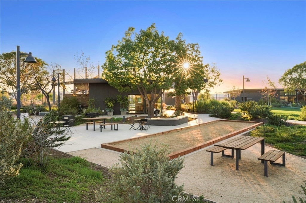 243 Cultivate - Photo 36