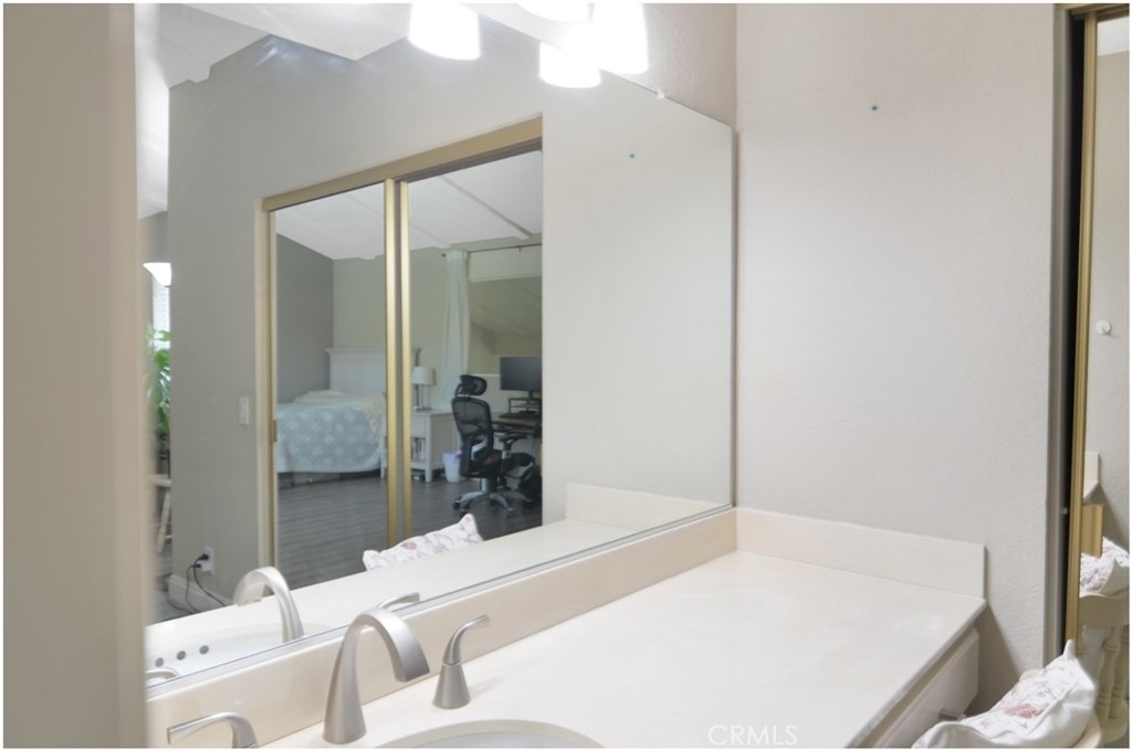 902 Creekside - Photo 21
