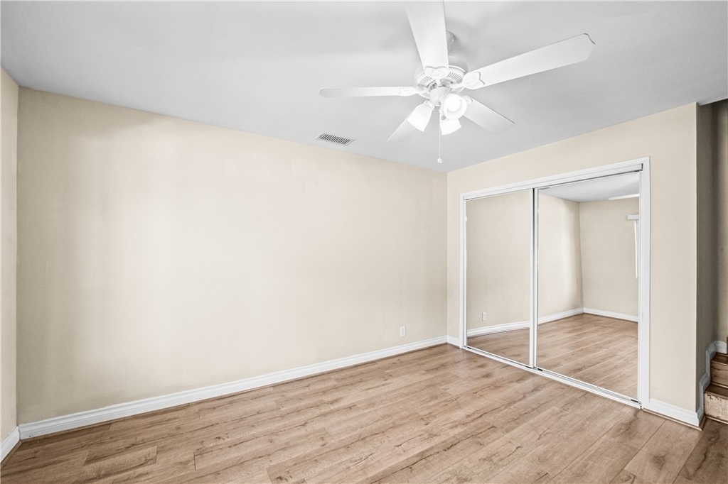 542 N Waverly Street - Photo 32