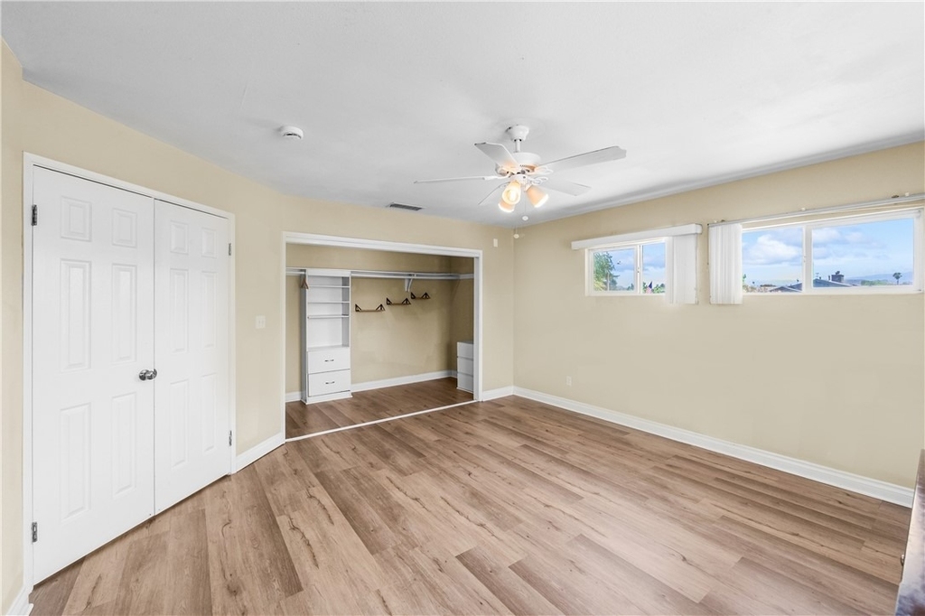 542 N Waverly Street - Photo 56