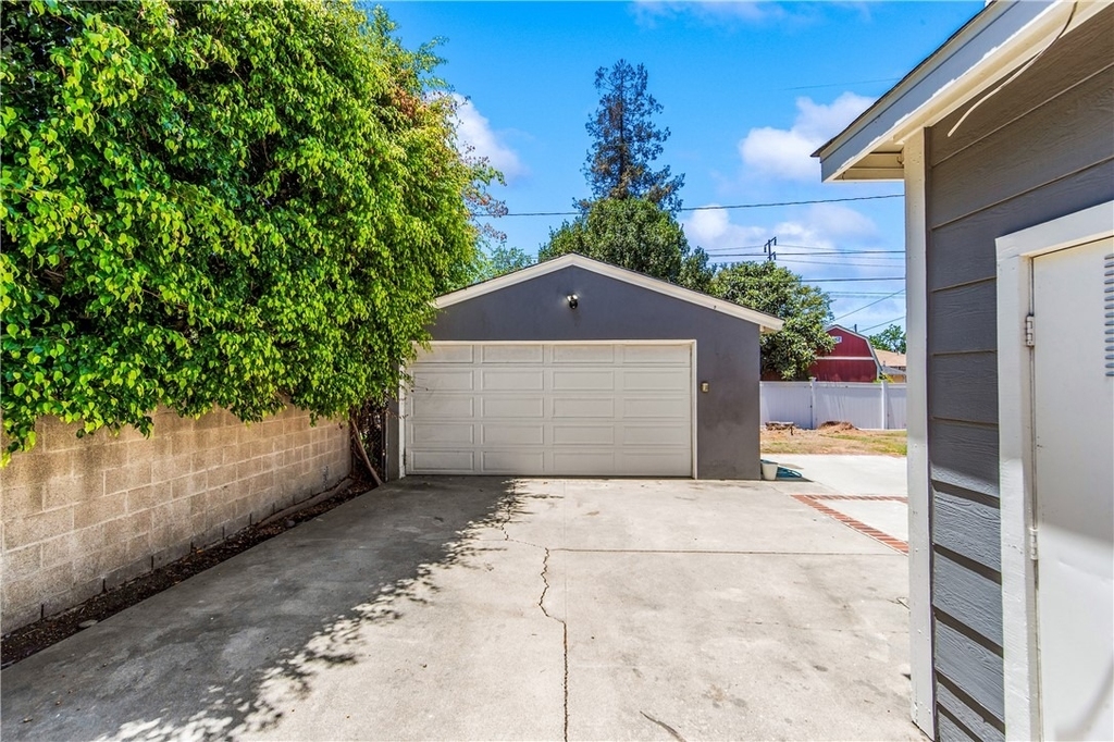 542 N Waverly Street - Photo 65