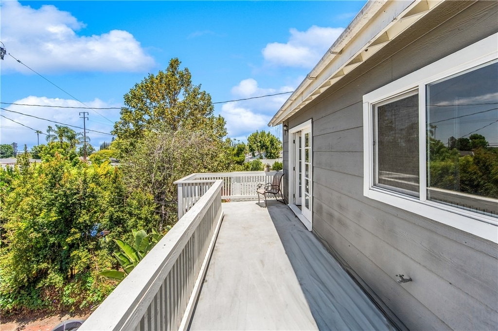 542 N Waverly Street - Photo 53