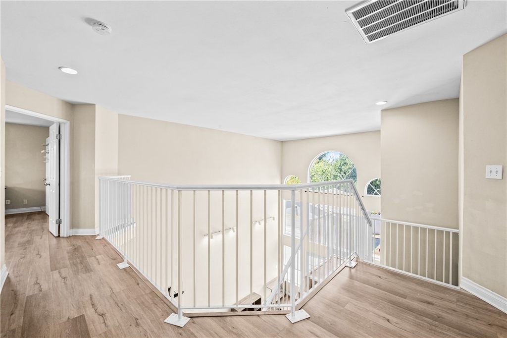 542 N Waverly Street - Photo 37