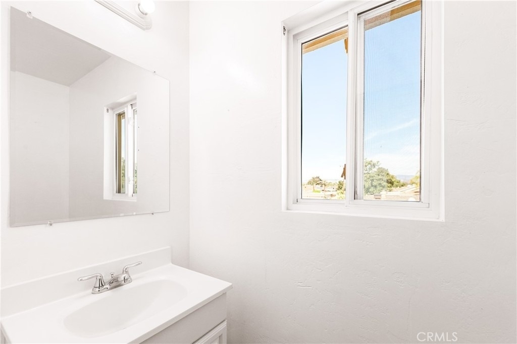 1231 E Mayfair Avenue - Photo 39
