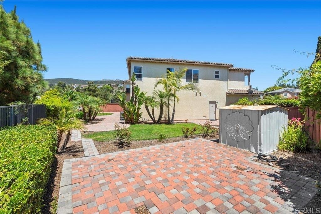 1560 Eden Court - Photo 35