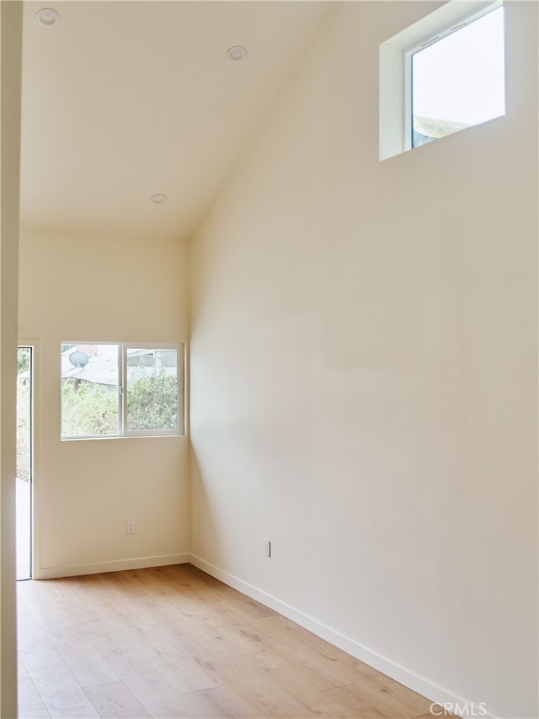 3743 Locke Avenue - Photo 3