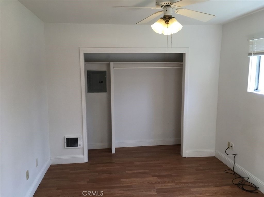 2435 Lakeshore - Photo 6