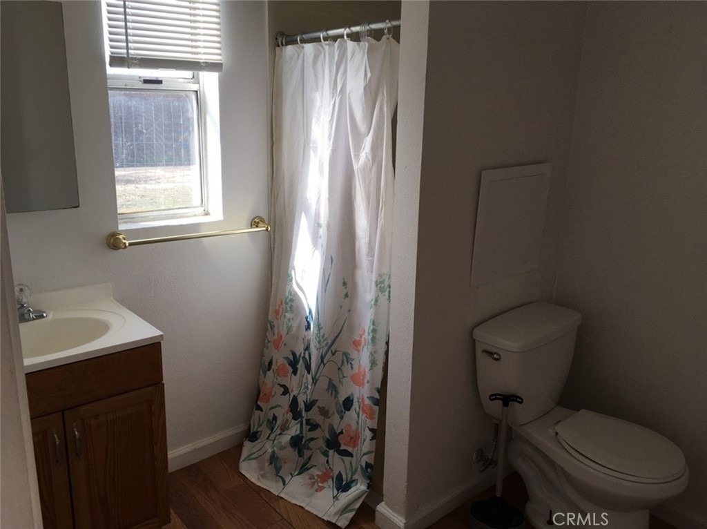 2435 Lakeshore - Photo 7