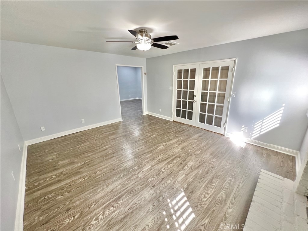 3085 Kathleen Street - Photo 3