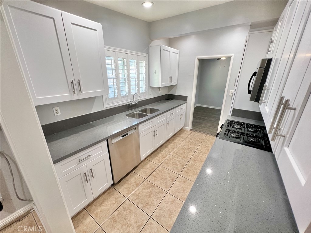 3085 Kathleen Street - Photo 5