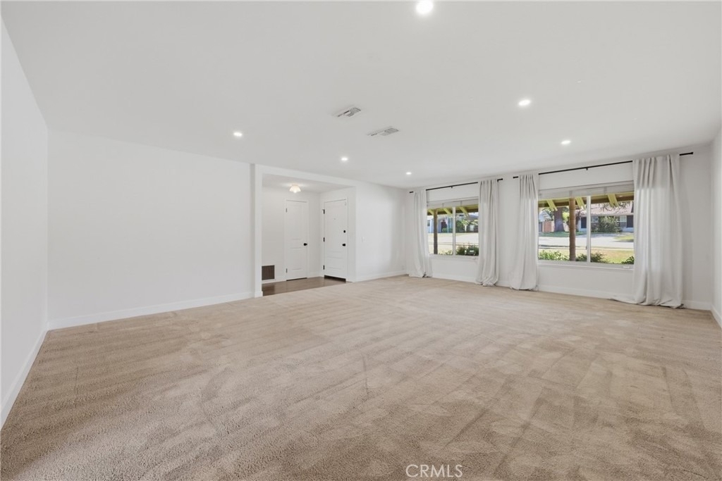 151 E Hilton Ave - Photo 12