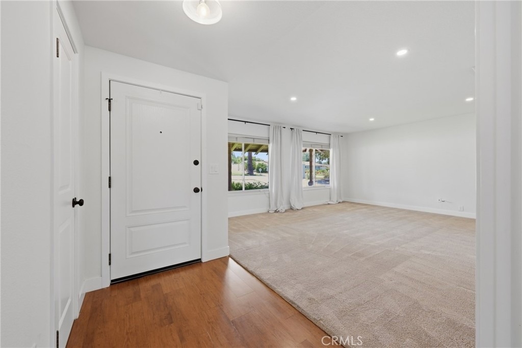 151 E Hilton Ave - Photo 11