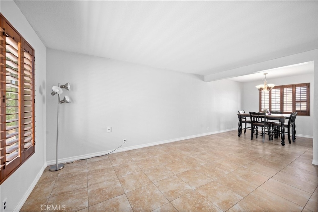 10703 Valley Drive - Photo 5