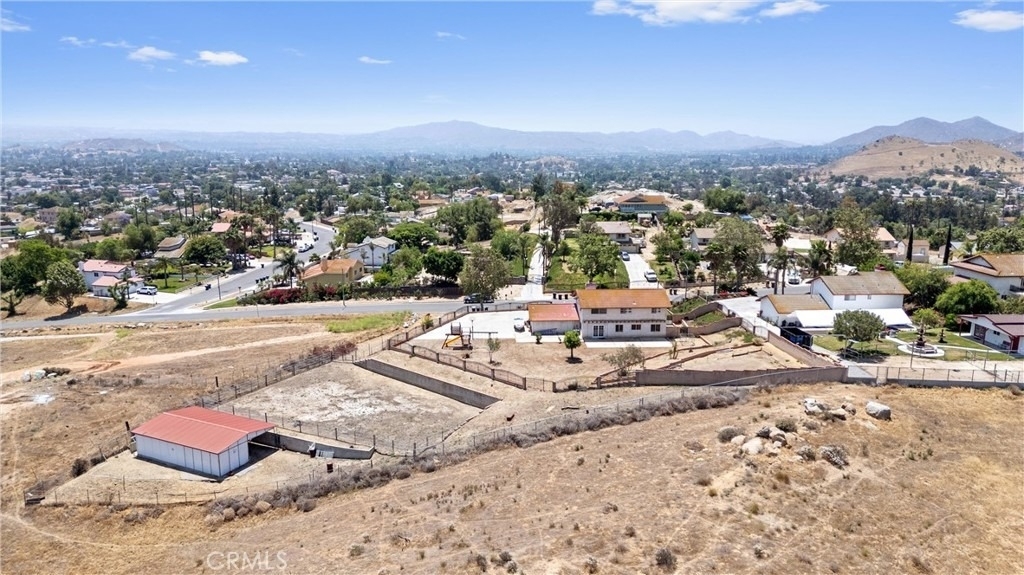 10703 Valley Drive - Photo 33
