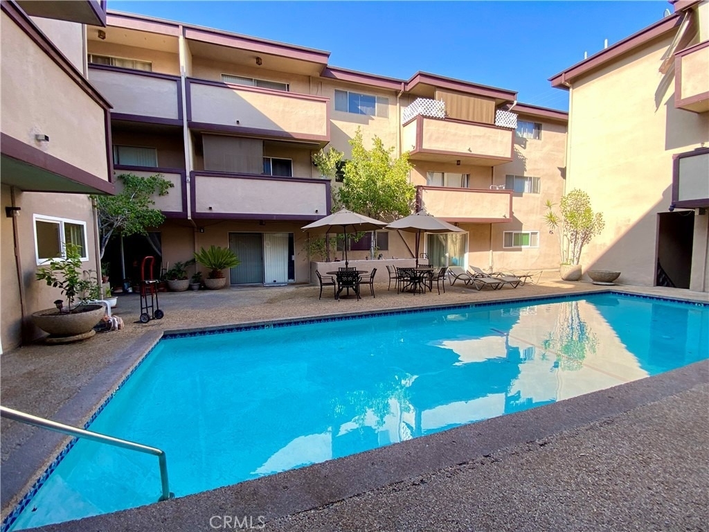 310 N Jackson Street - Photo 20
