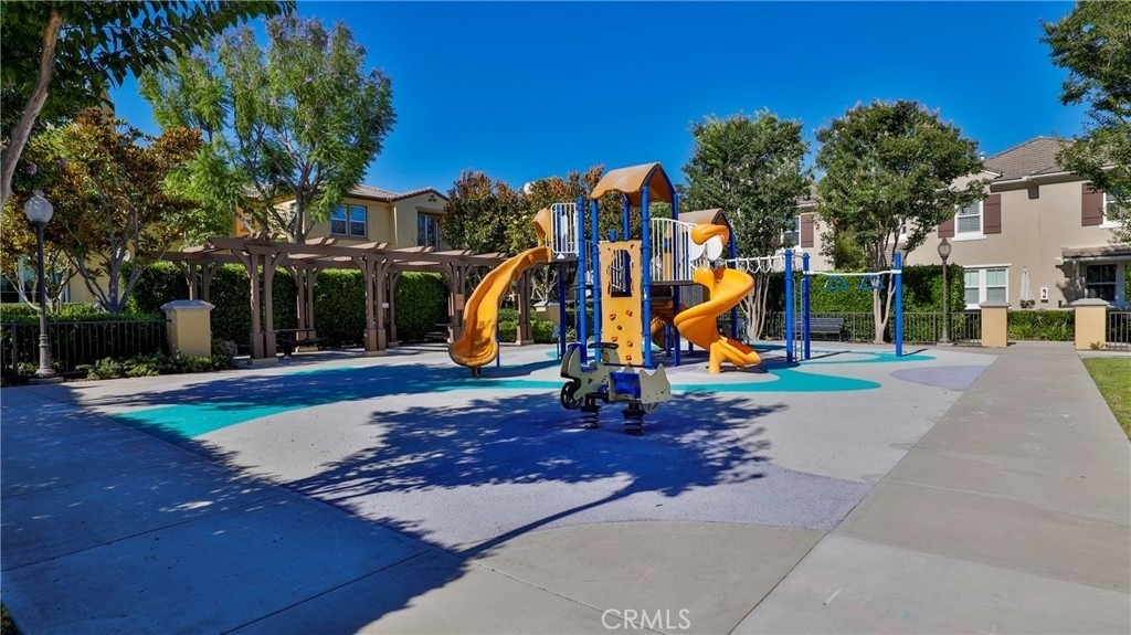6934 Castor Street - Photo 26