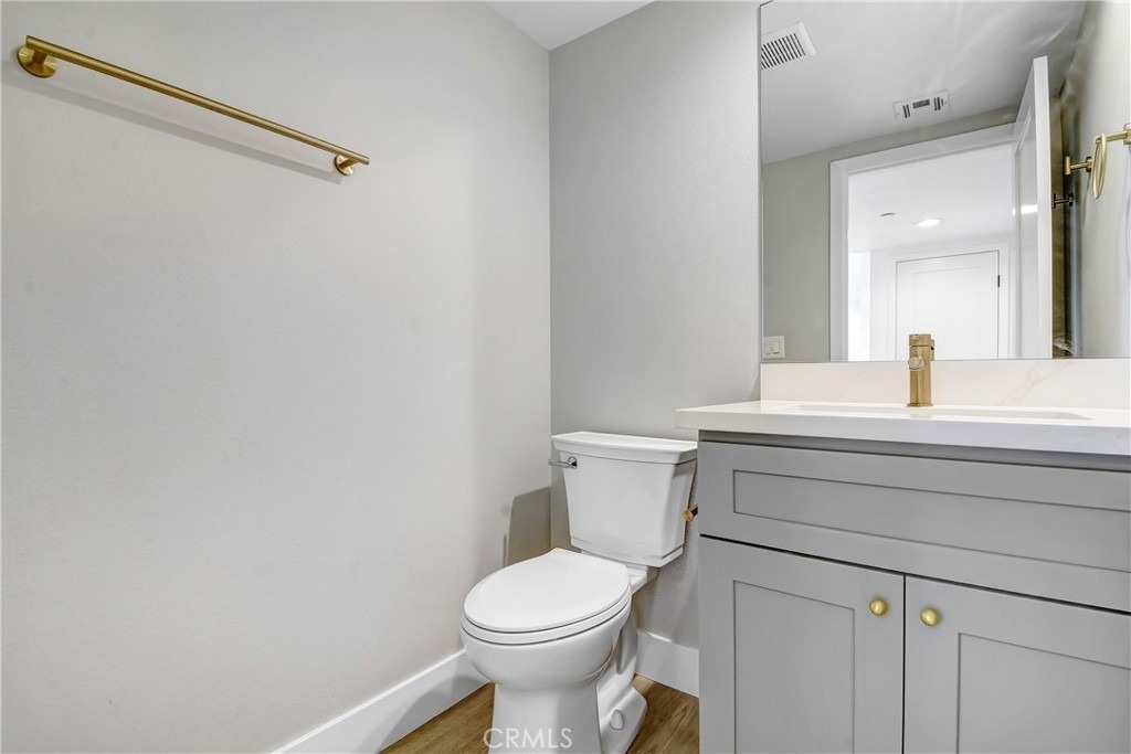16385 Valencia Avenue - Photo 9