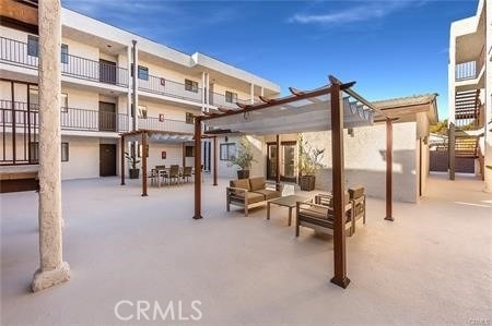 835 E Lomita - Photo 2