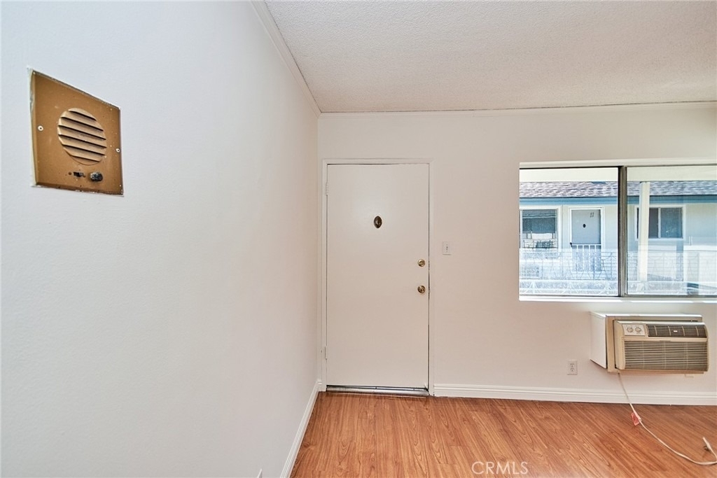 1024 Atlantic - Photo 4
