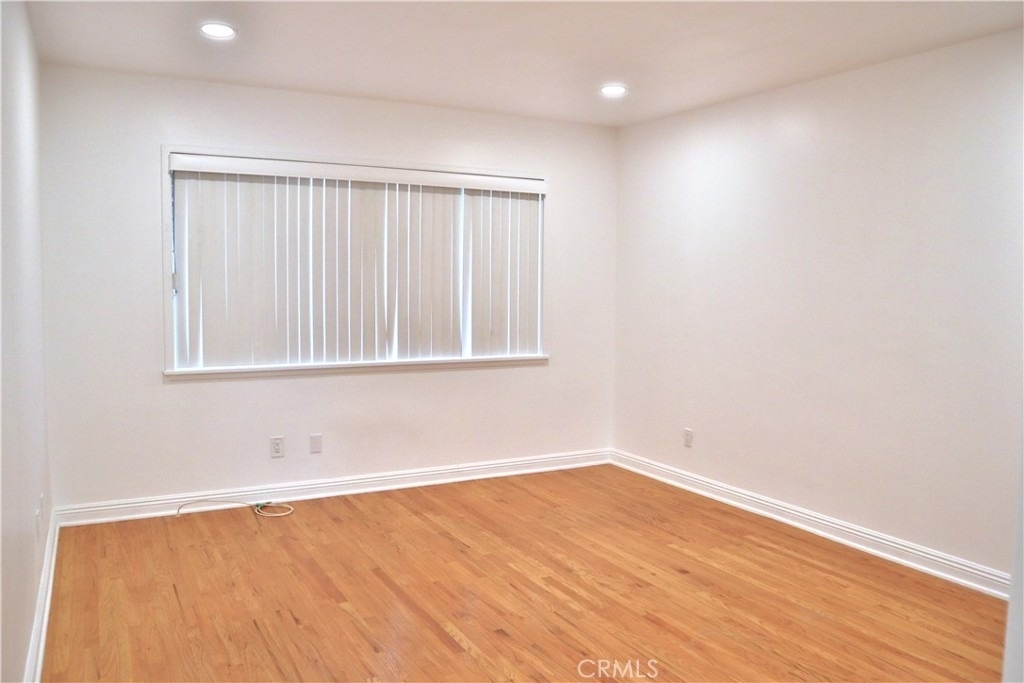 809 Fairview Avenue - Photo 8
