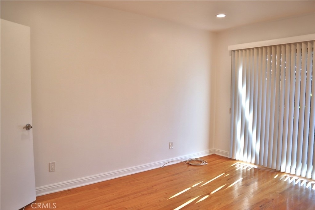 809 Fairview Avenue - Photo 9