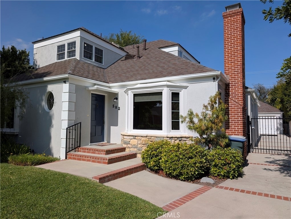 582 N Sunnyslope - Photo 1