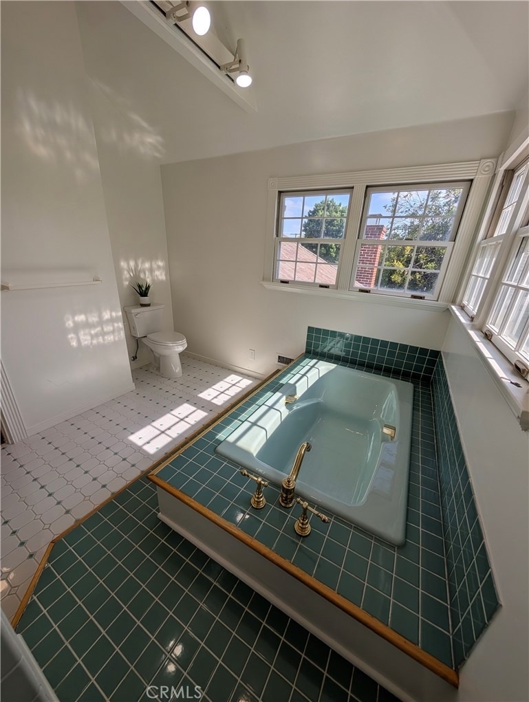 582 N Sunnyslope - Photo 53