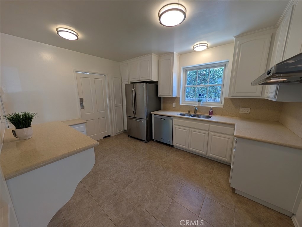 582 N Sunnyslope - Photo 14