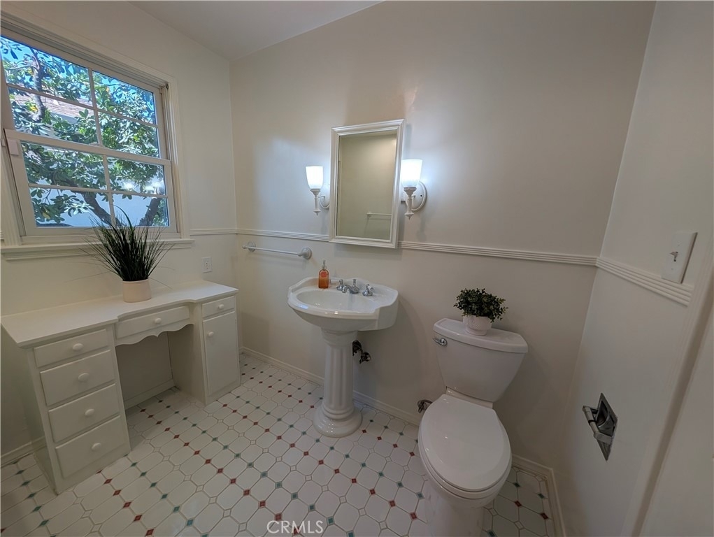 582 N Sunnyslope - Photo 35