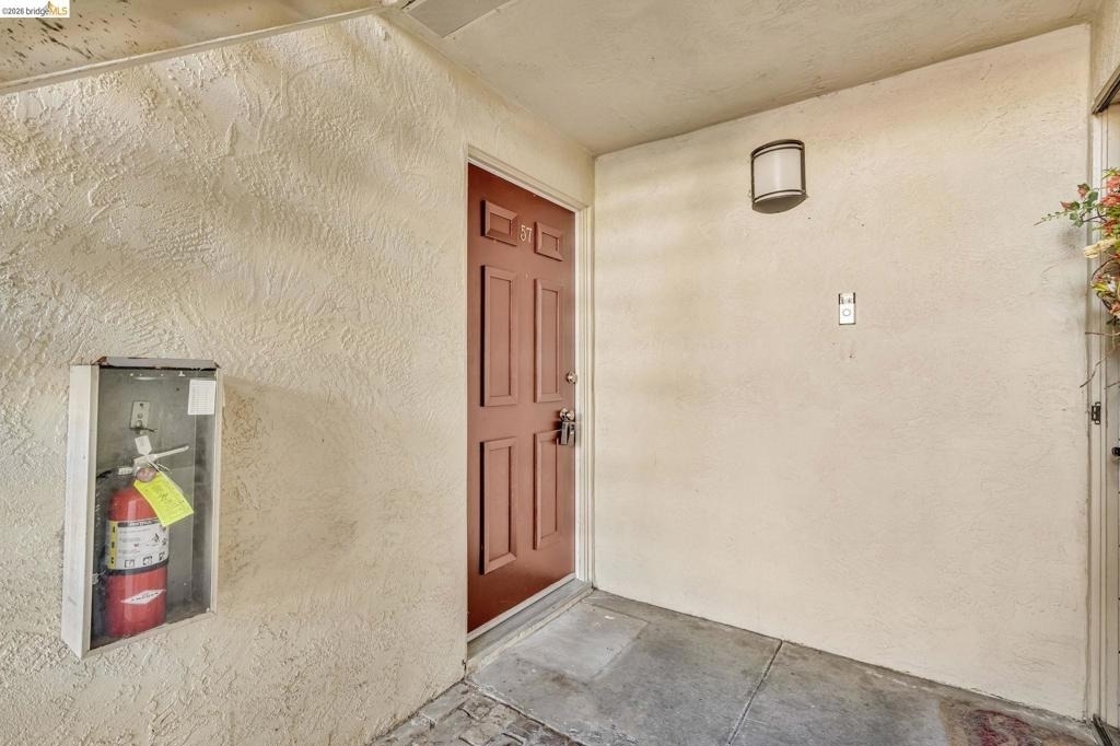 2562 Walnut Blvd. - Photo 5