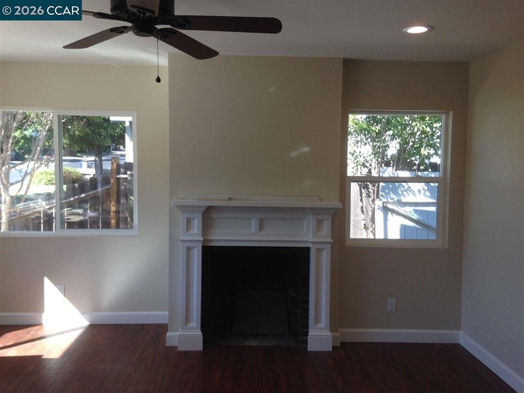 1448 Rosal Ln Front House - Photo 10
