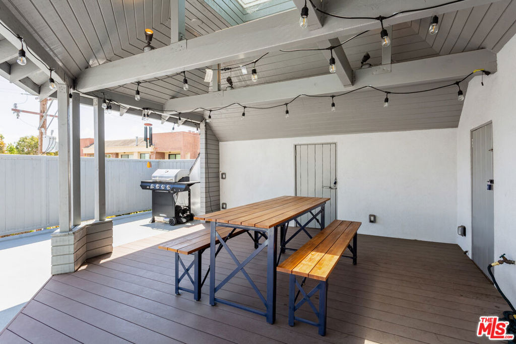 444 S Roxbury Drive - Photo 21