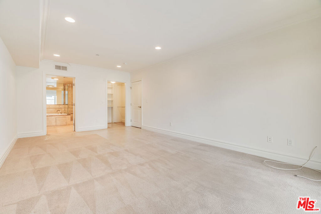 8610 Chalmers Drive - Photo 6