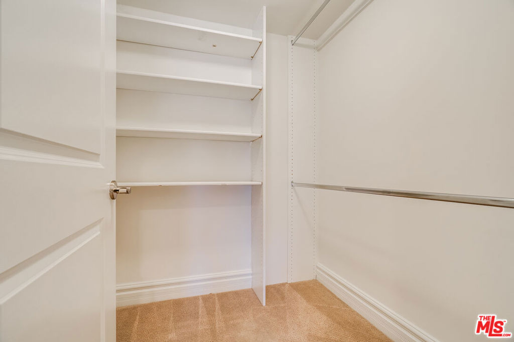 8610 Chalmers Drive - Photo 8