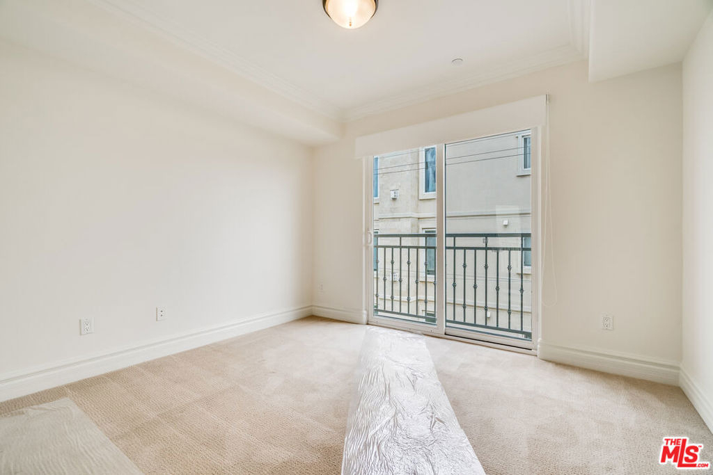 8610 Chalmers Drive - Photo 9