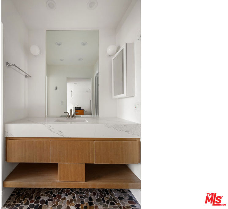 10982 Roebling Avenue - Photo 23